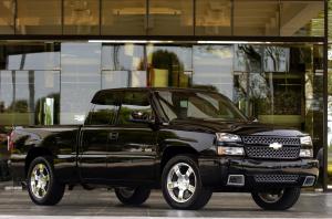 Chevrolet Silverado SS 2004 года